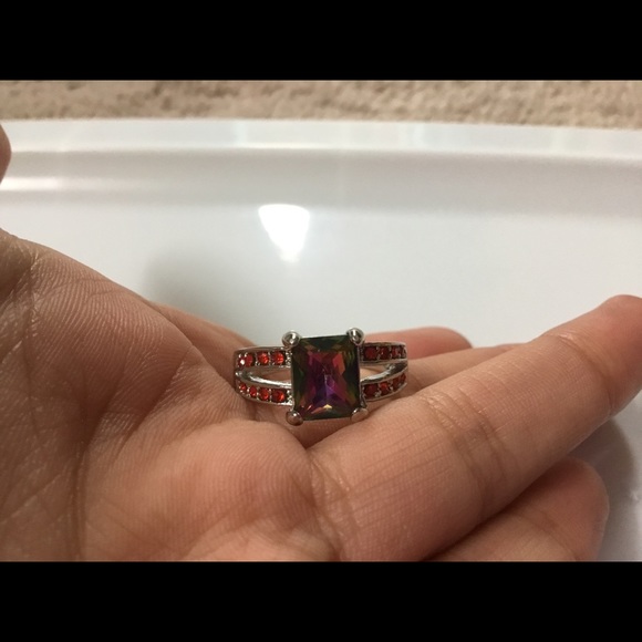 925 filled Rainbow Topaz Radiant Cut Ring - Picture 5 of 6